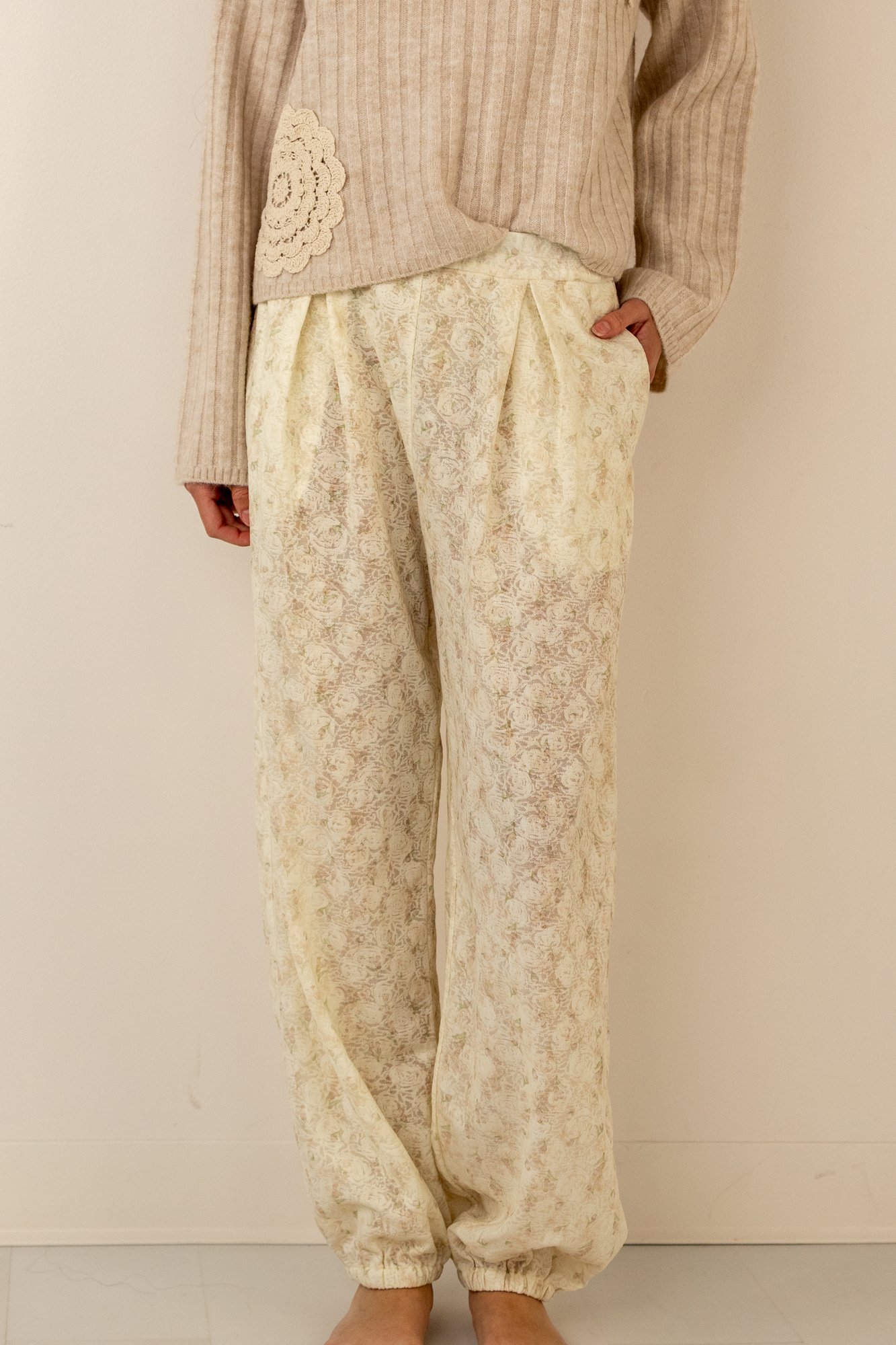 the lace bubble pant